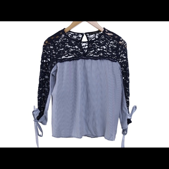 5/$20 Zara striped top with lace, size Small - Picture 1 of 8